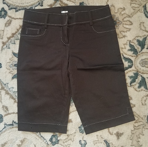 Cache Bermuda Shorts - Picture 1 of 4